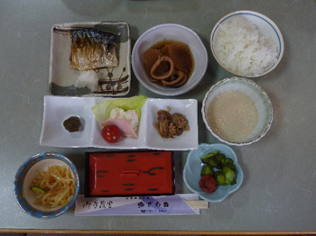 朝食